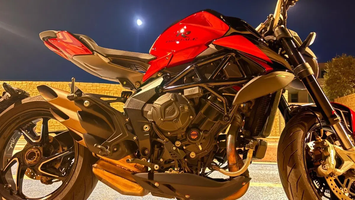 MV Agusta Brutale 800 RR (2021 - 25)  (4)
