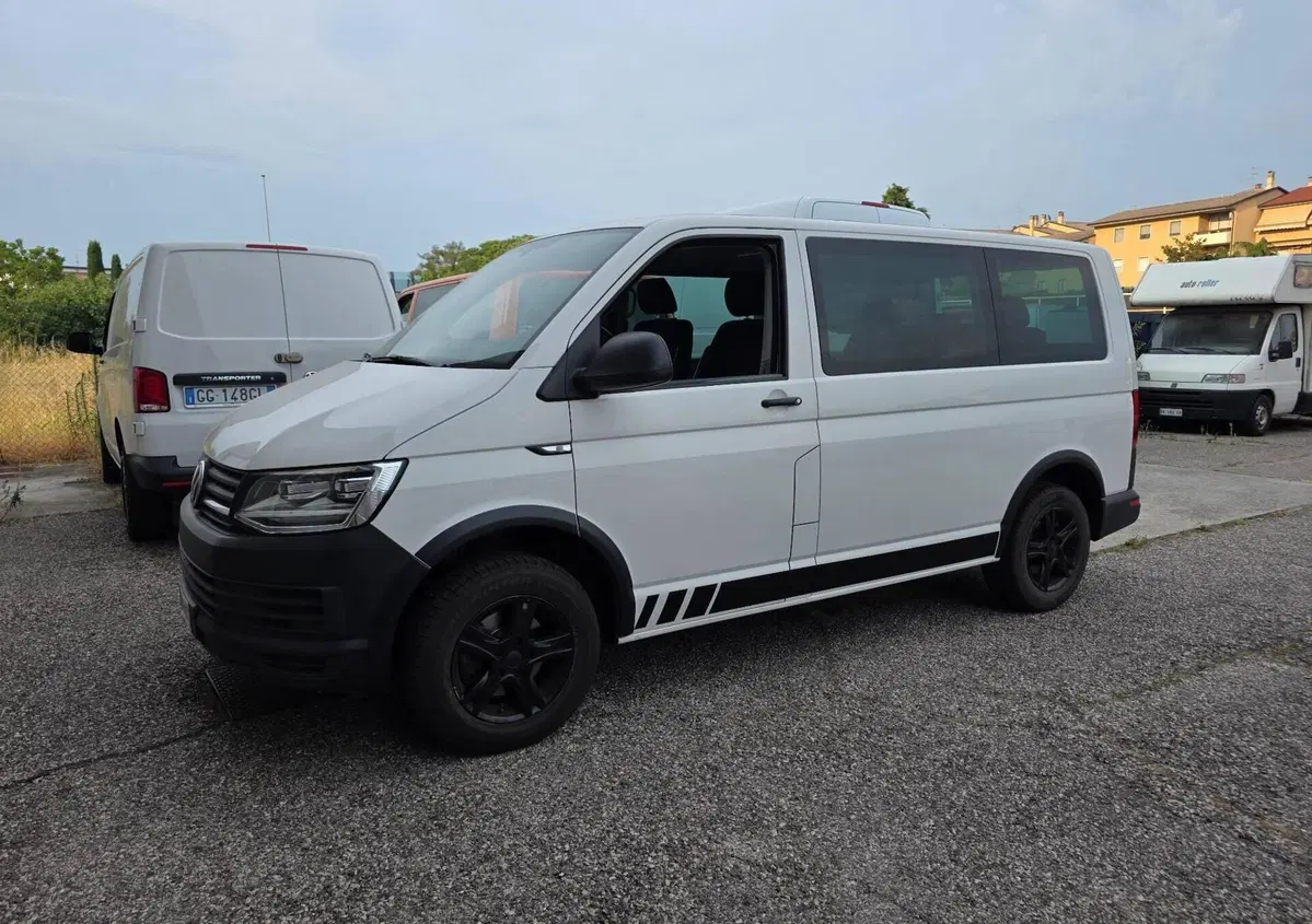 Volkswagen Multivan 2.0 TDI 150CV 4Motion Tech (2)