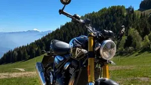 Triumph Speed 400 (2024 - 26)  (2)