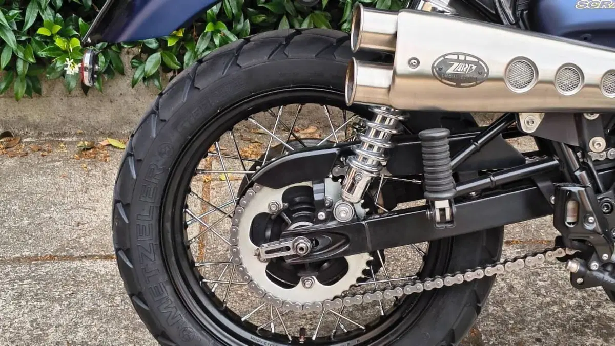 Triumph Scrambler (2006 - 17)  (2)