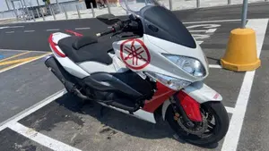 Yamaha T-Max 500 (2008 - 12)  (2)