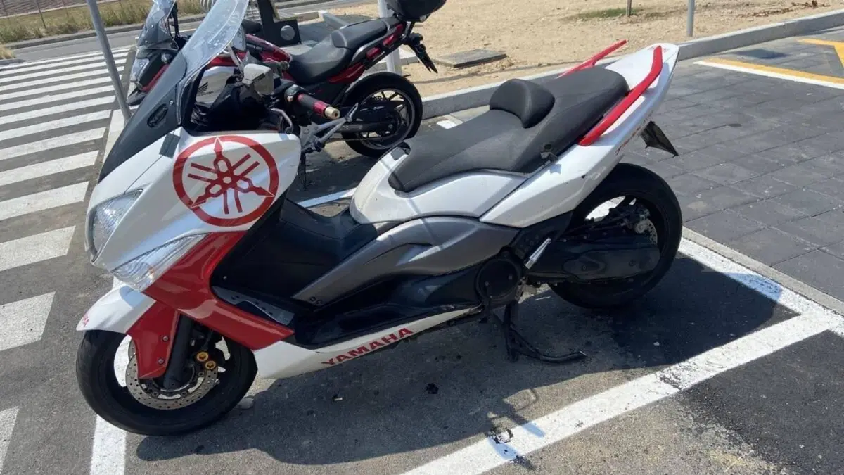 Yamaha T-Max 500 (2008 - 12)  (3)