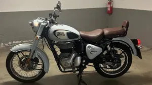 Royal Enfield Classic 350 (2021 - 26)  (2)