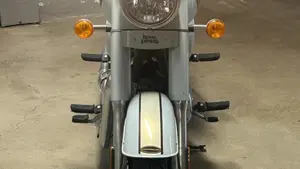 Royal Enfield Classic 350 (2021 - 26)  (4)