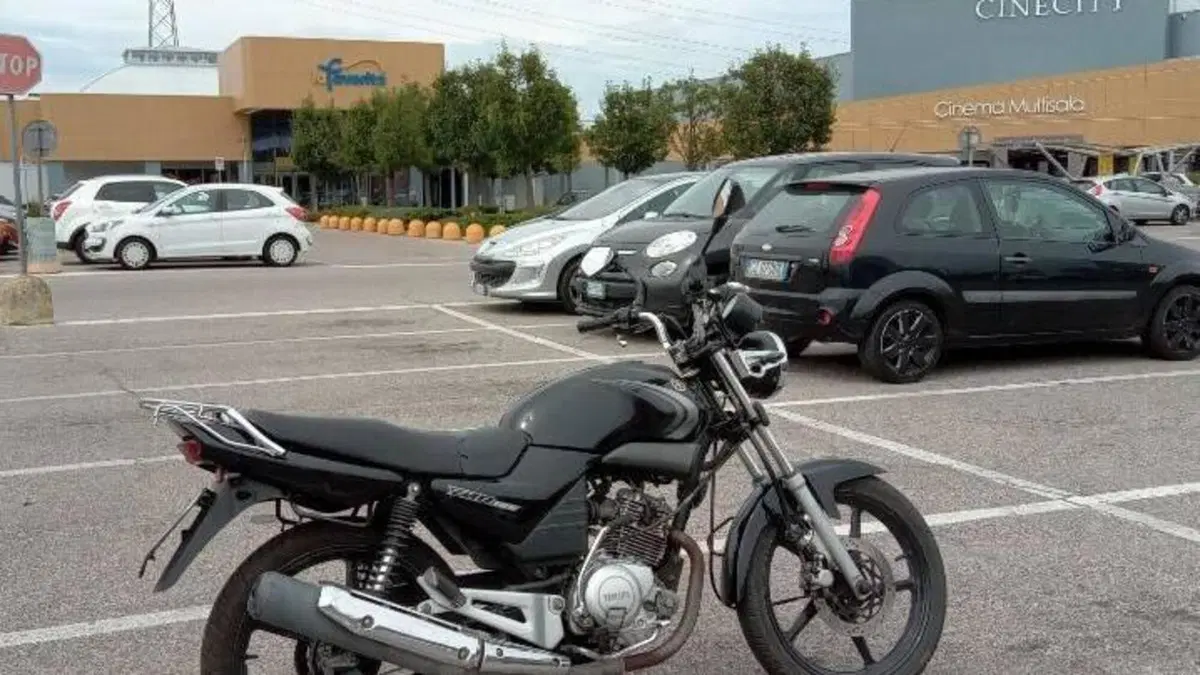 Yamaha YBR 125 (2005 - 09)  (3)