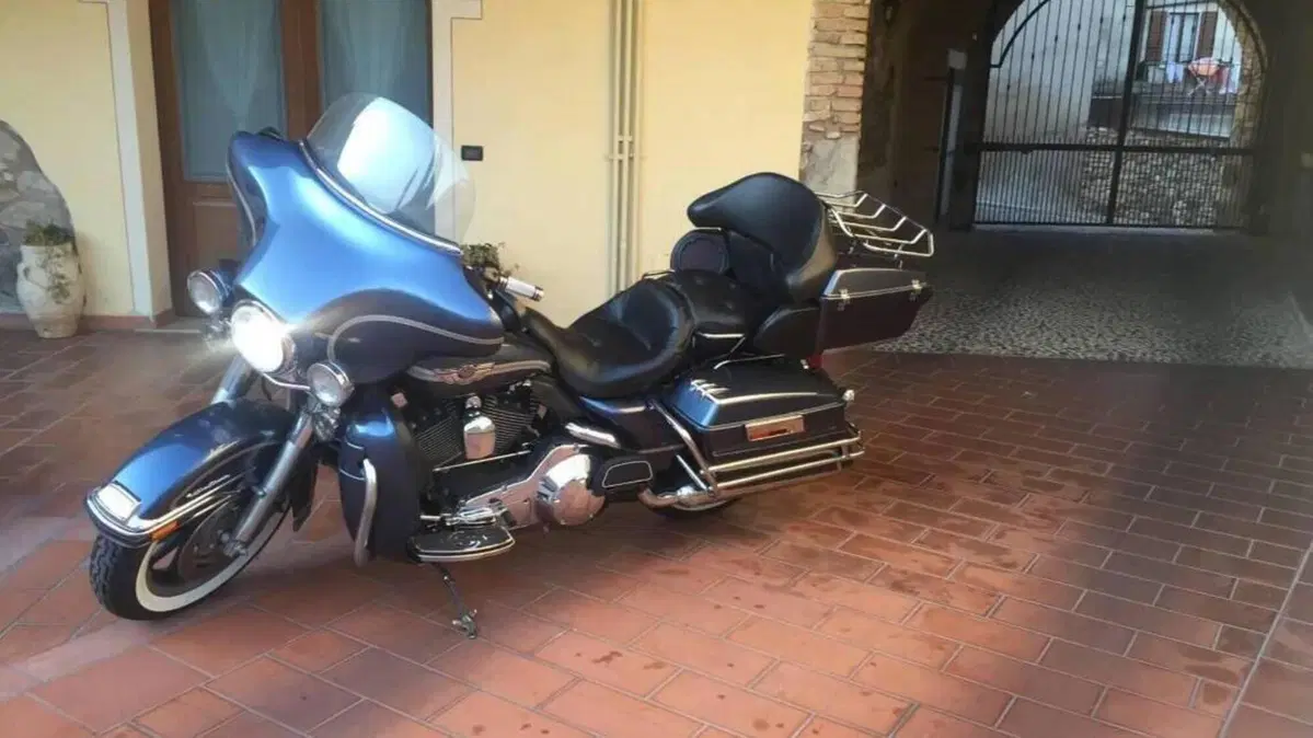 Harley-Davidson 1450 Electra Glide Ultra Classic (2003 - 05) - FLHTCUI  (2)