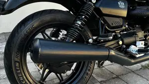 Moto Guzzi V7 Stone (2021 - 24)  (12)