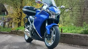 Honda VFR 1200 F DCT ABS (2010 - 16)  (5)