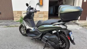 Piaggio Beverly 300 S i.e. ABS-ASR (2016 - 20)  (6)