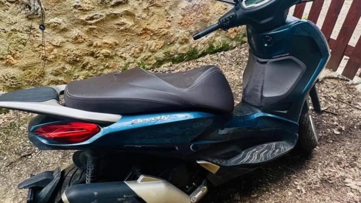 Piaggio Beverly 400 ABS-ASR (2021 - 24)  (3)