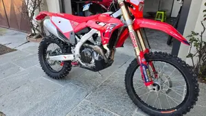 Honda CRF 400RX Enduro (2024)  (3)