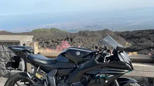 Yamaha YZF R7 (2021 - 25)  (3)