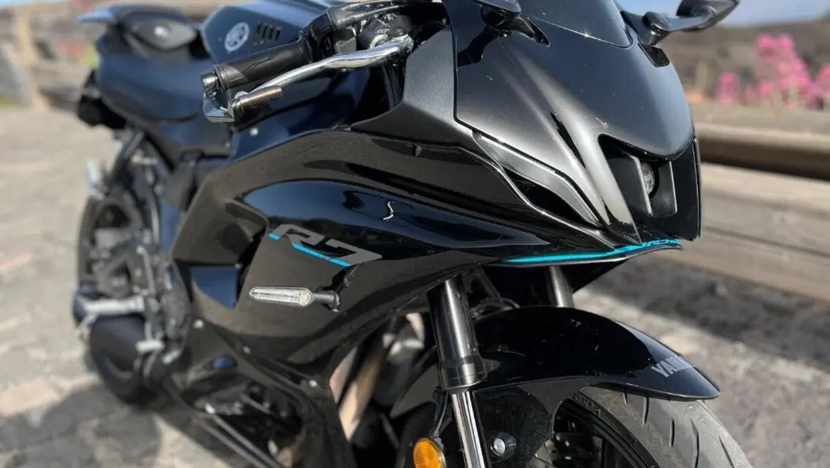 Yamaha YZF R7 (2021 - 25)  (4)