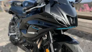 Yamaha YZF R7 (2021 - 25)  (4)