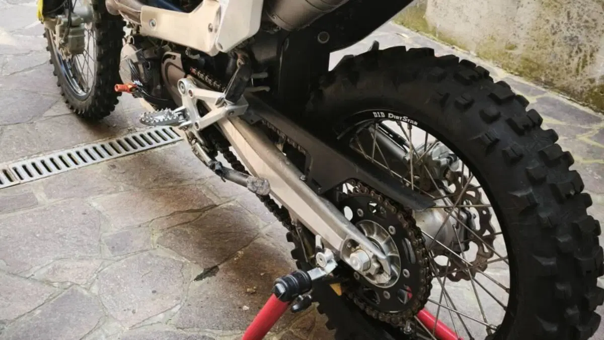 Husqvarna 701 Enduro (2020)  (4)