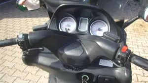 Yamaha T-Max 500 (2004 - 07)  (9)