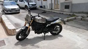 Benelli Leoncino 800 Trail (2022 - 26)  (2)