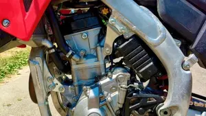 Honda CRF 250R (2024)  (3)