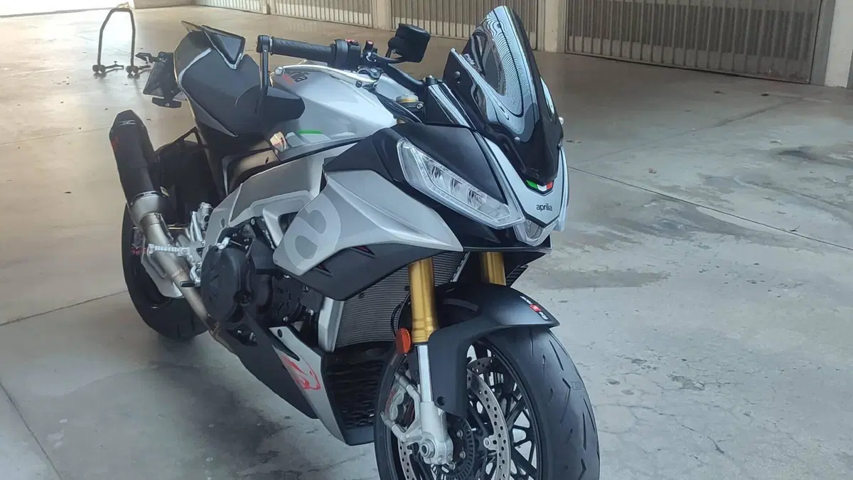 Aprilia Tuono V4 (2021 - 24) 