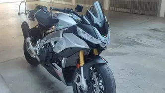 Aprilia Tuono V4 (2021 - 24) usata