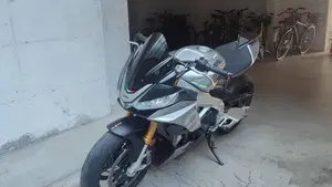 Aprilia Tuono V4 (2021 - 24)  (4)