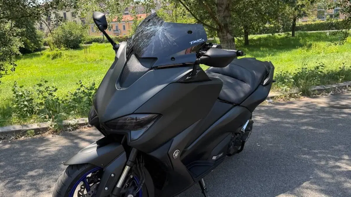 Yamaha T-Max 530 SX Sport Edition (2018 - 19)  (8)