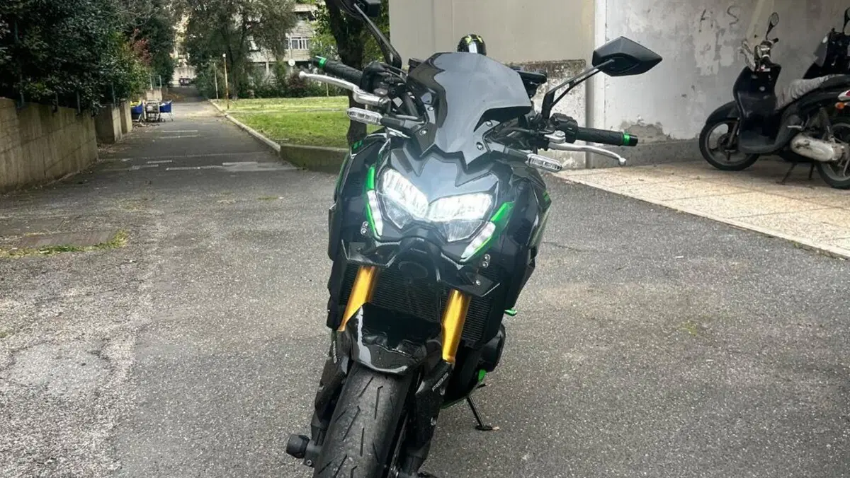 Kawasaki Z 900 SE (2022 - 24)  (3)
