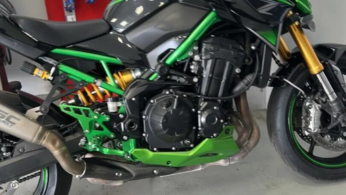 Kawasaki Z 900 SE (2022 - 24)  (6)