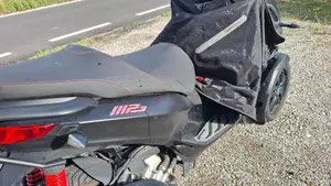 Piaggio MP3 300 Sport ABS Hpe (2021 - 24)  (8)