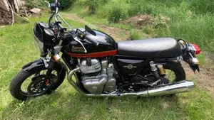 Royal Enfield Interceptor 650 (2021 - 26)  (2)