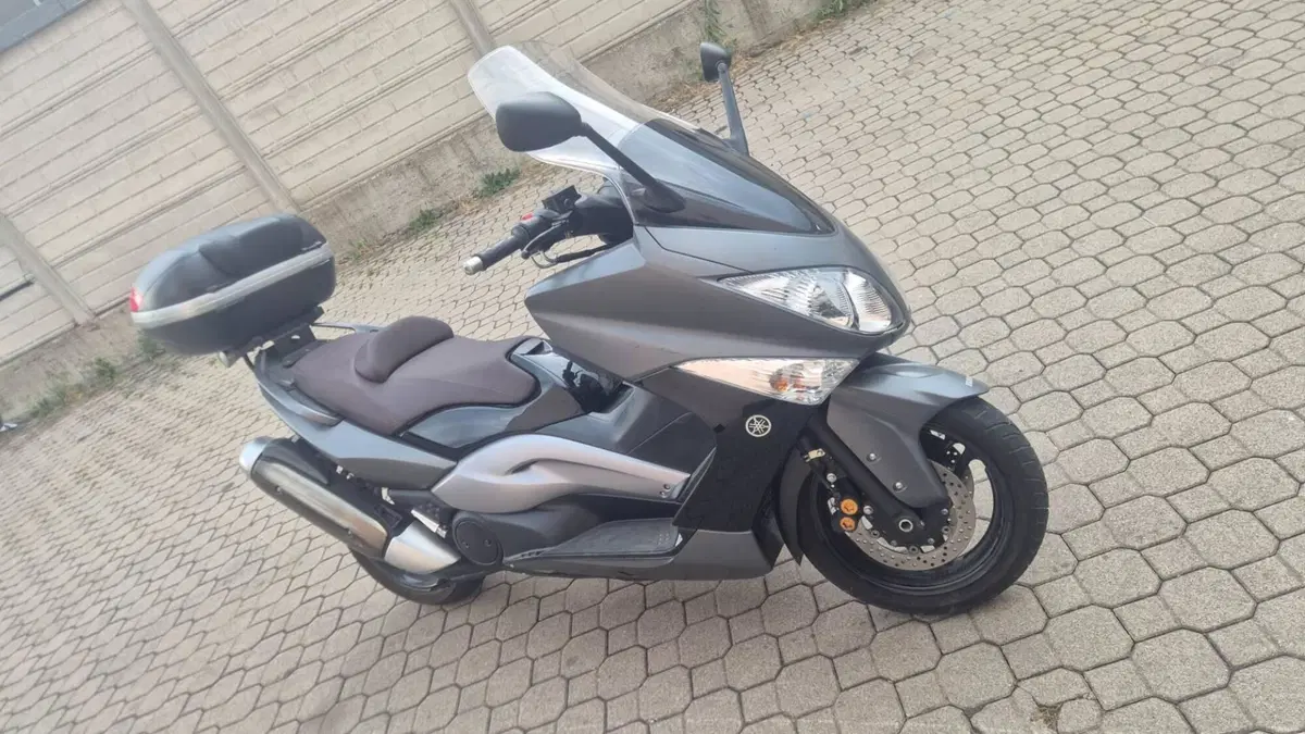 Yamaha T-Max 500 (2008 - 12)  (2)