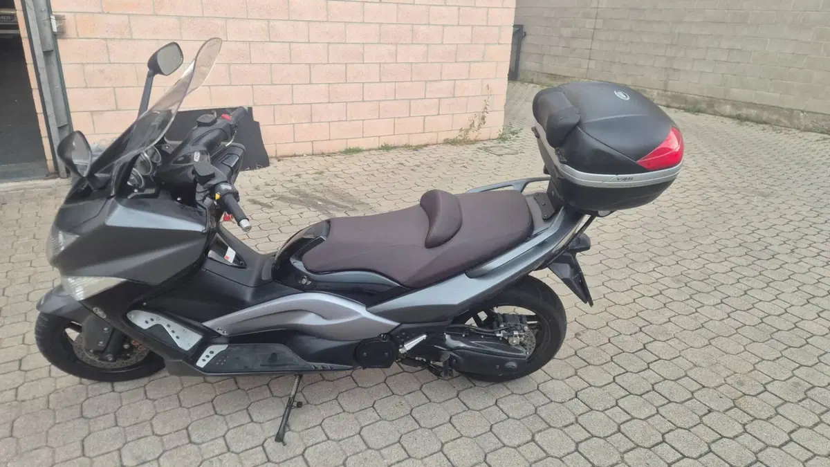 Yamaha T-Max 500 (2008 - 12)  (3)