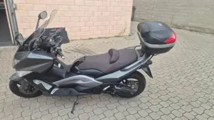 Yamaha T-Max 500 (2008 - 12)  (3)
