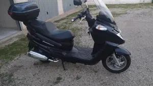 Sym Joyride 200  (2)