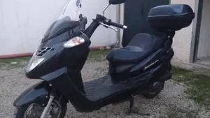 Sym Joyride 200  (3)