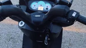 Sym Joyride 200  (6)