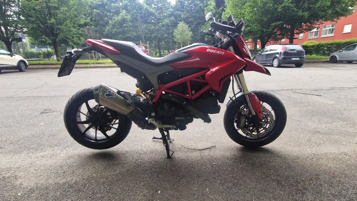 Ducati Hypermotard 821 (2013 - 15)  (8)