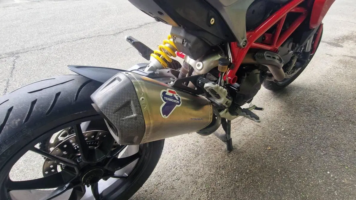 Ducati Hypermotard 821 (2013 - 15)  (10)