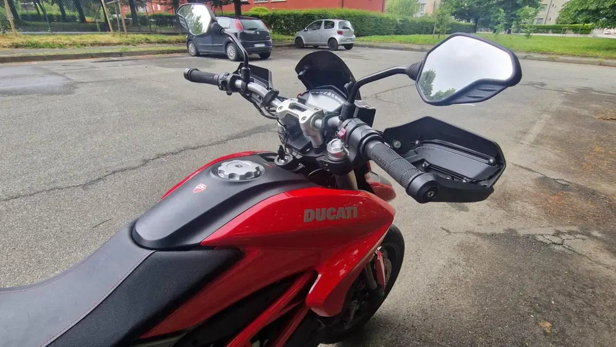 Ducati Hypermotard 821 (2013 - 15)  (11)