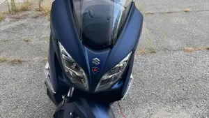 Suzuki Burgman AN 400 (2017 - 20)  (3)
