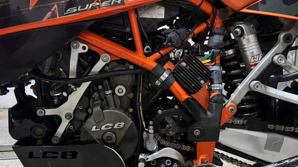 KTM 950 Super Enduro (2006 - 08)  (2)