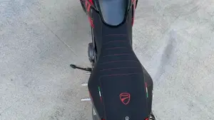 Ducati Hypermotard 796 (2012)  (5)
