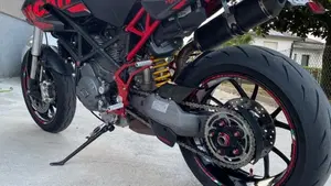 Ducati Hypermotard 796 (2012)  (6)
