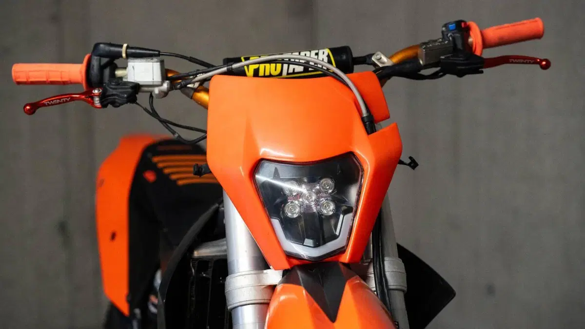 KTM 125 EXC (2009)  (3)
