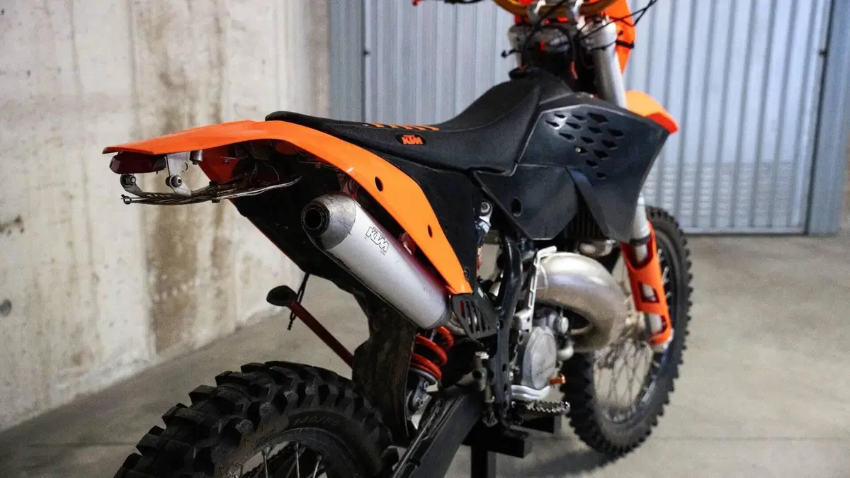 KTM 125 EXC (2009)  (5)