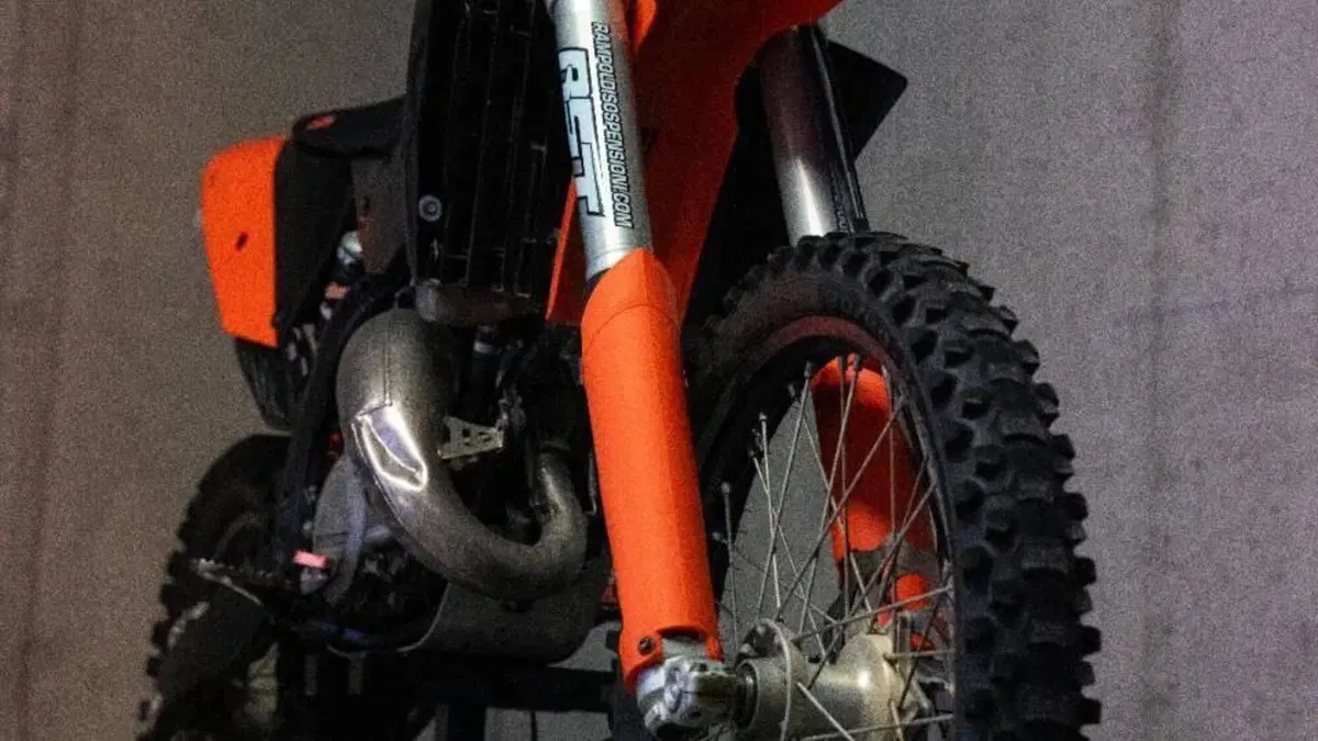 KTM 125 EXC (2009)  (9)