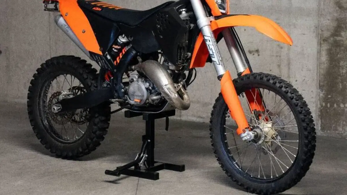 KTM 125 EXC (2009)  (10)