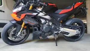 Aprilia Tuono V4 Factory (2025 - 26)  (2)