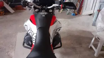 Moto Guzzi V85 TT (2024 - 26)