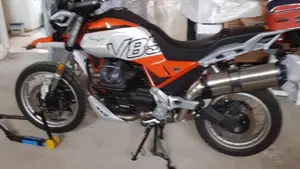 Moto Guzzi V85 TT (2024 - 26)  (4)